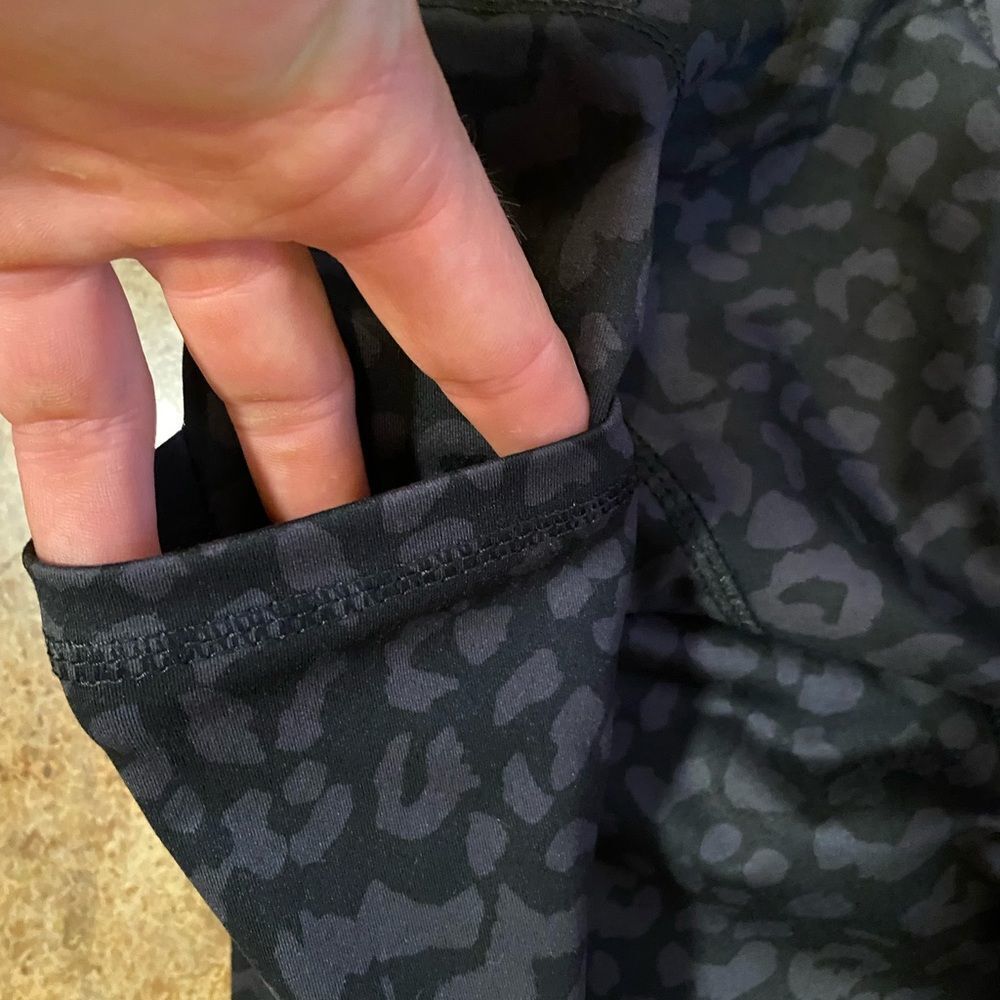 Yogalicious lux High rise leopard black Side Pocket Ankle Leggings - Picture 7 of 10